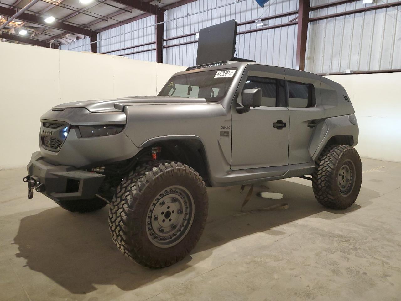 Salvage Rezvani Tank en Copart: ¡Un Monstruo Sobre Ruedas con un Giro Sorprendente!