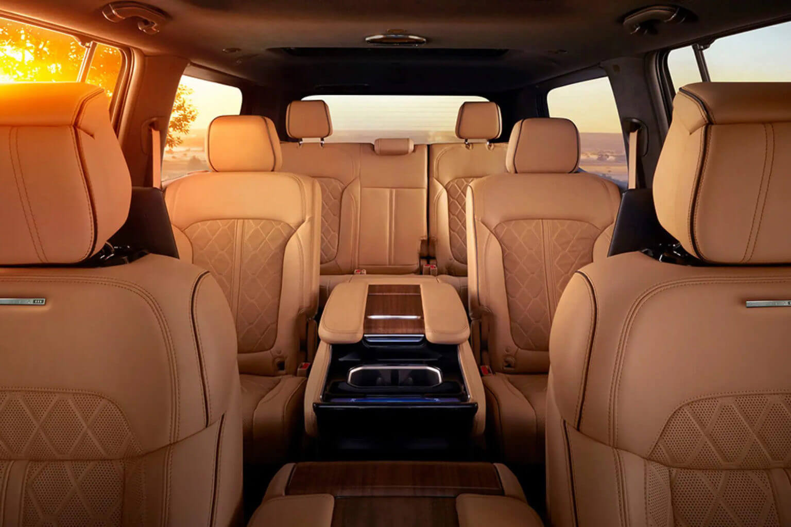 Lujo y Espacio: Elegir el Mejor SUV de 7 Plazas
