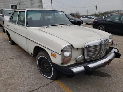 115017120***** 1975 Mercedes-Benz 200 Series