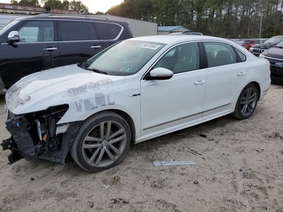 1VWDT7A38HC****** 2017 Volkswagen Passat