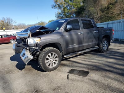 5TFHW5F17HX****** 2017 Toyota Tundra