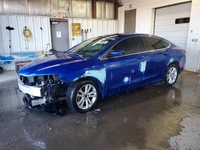 1C3CCCAB6FN****** 2015 Chrysler 200