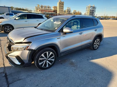 3VVSX7B24NM****** 2022 Volkswagen Taos
