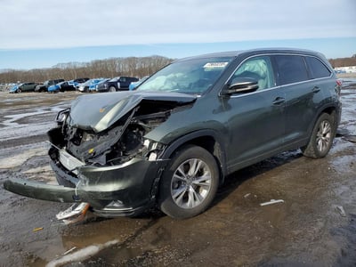 5TDJKRFH0FS****** 2015 Toyota Highlander