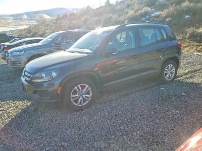 WVGBV7AX3GW****** 2016 Volkswagen Tiguan