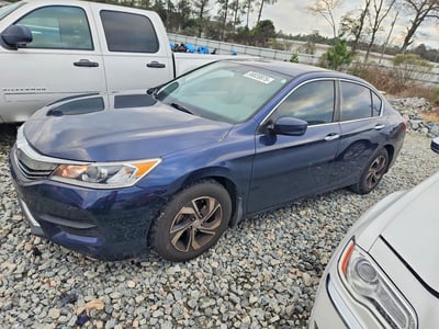1HGCR2F37HA****** 2017 Honda Accord