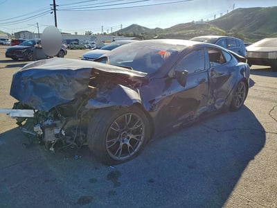 5YJSA1E6XMF****** 2021 Tesla Model S