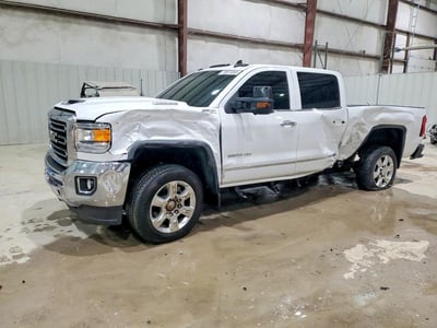 1GT12TEY5JF****** 2018 GMC Sierra