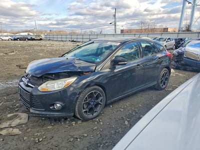 1FAHP3K25CL****** 2012 Ford Focus