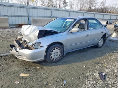 1HGCG56481A****** 2001 Honda Accord