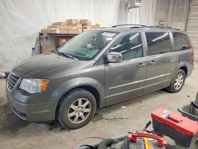 2A4RR8DX6AR****** 2010 Chrysler Town & Country