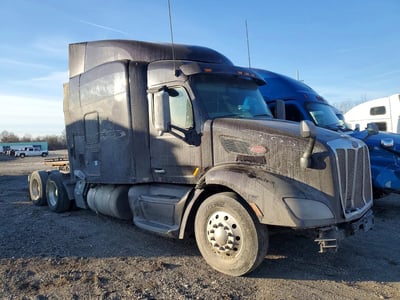 1XPBDP9X3KD****** 2019 Peterbilt 579