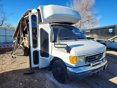 1FDWE35S14H****** 2004 Ford E-350