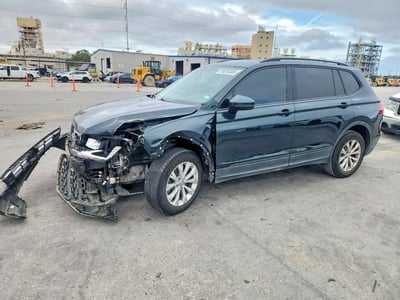 3VV1B7AX2JM****** 2018 Volkswagen Tiguan
