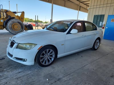 WBAPH7G59BN****** 2011 BMW 3 Series