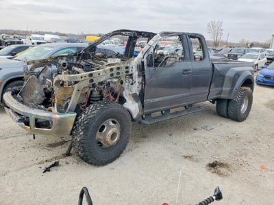 1FT8X3DT8JE****** 2018 Ford F-350