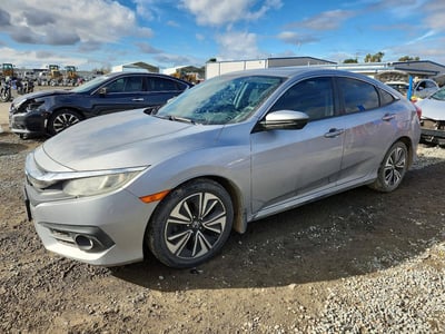 2HGFC1F71HH****** 2017 Honda Civic