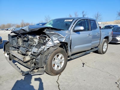 5TFAX5GN0KX****** 2019 Toyota Tacoma