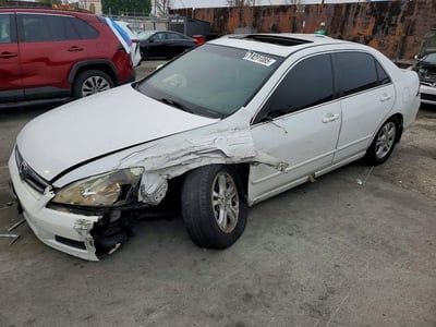 1HGCM56826A****** 2006 Honda Accord