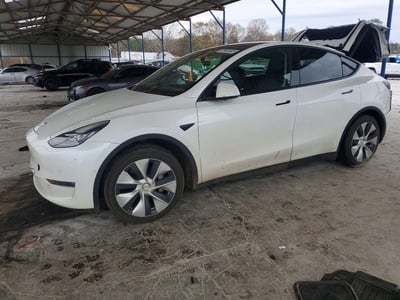 7SAYGAEE0NF****** 2022 Tesla Model Y