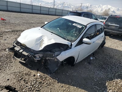 1FADP3K23EL****** 2014 Ford Focus