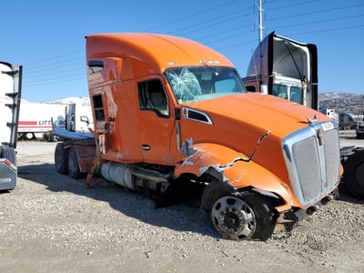 1XKYD49X4MJ****** 2021 Kenworth T680