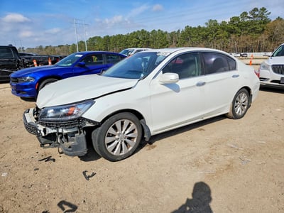 1HGCR2F80DA****** 2013 Honda Accord