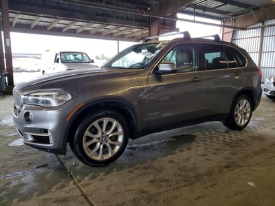 5UXKT0C53G0****** 2016 BMW X5