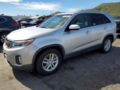 5XYKT4A62FG****** 2015 Kia Sorento