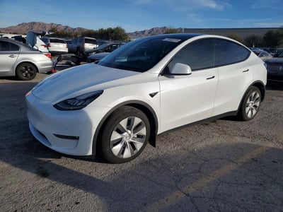 7SAYGAEE0NF****** 2022 Tesla Model Y