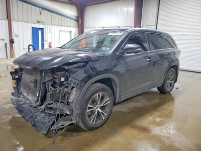 5TDJKRFH8GS****** 2016 Toyota Highlander
