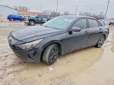 KMHLM4AJ3PU****** 2023 Hyundai Elantra Hybrid