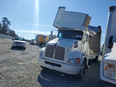 2NKHHM6X0MM****** 2021 Kenworth T3 Series