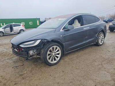 5YJXCAE21HF****** 2017 Tesla Model X