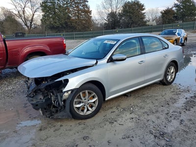 1VWAA7A39JC****** 2018 Volkswagen Passat