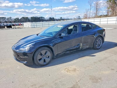 5YJ3E1EA9NF****** 2022 Tesla Model 3