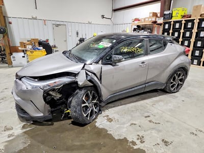 NMTKHMBXXKR****** 2019 Toyota C-HR