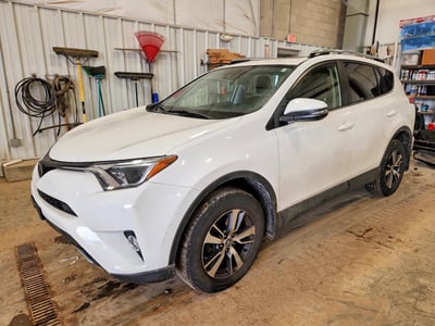 JTMRFREV6HJ****** 2017 Toyota RAV4
