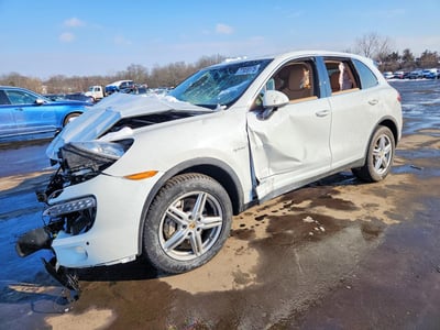 WP1AE2A28EL****** 2014 Porsche Cayenne