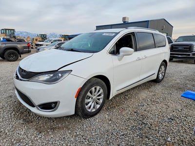 2C4RC1BGXJR****** 2018 Chrysler Pacifica