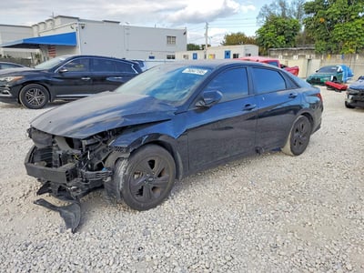 5NPLM4AG9NH****** 2022 Hyundai Elantra