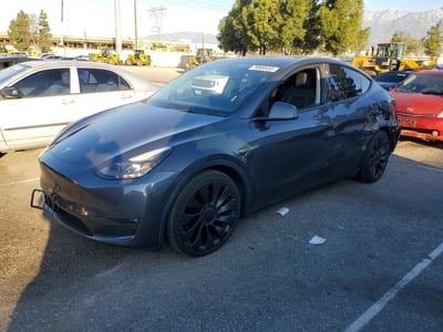 5YJYGDEF3MF****** 2021 Tesla Model Y