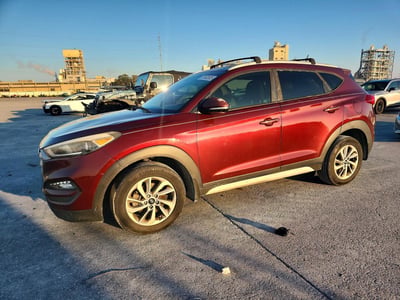 KM8J33A24HU****** 2017 Hyundai Tucson