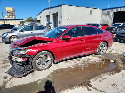 1HGCV1F41JA****** 2018 Honda Accord