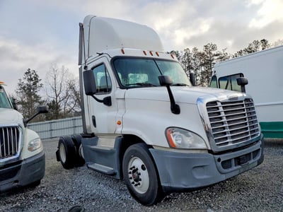 1FUBGEDV9GL****** 2016 Freightliner Cascadia 125