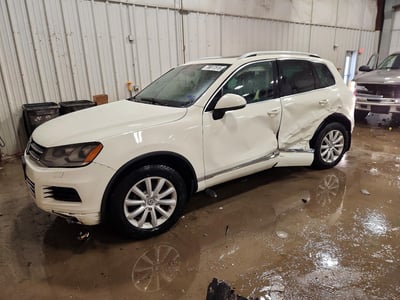 WVGFF9BPXCD****** 2012 Volkswagen Touareg