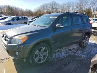 JTMRF4DV7B5****** 2011 Toyota RAV4