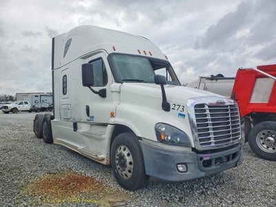 3AKJGLDR2JS****** 2018 Freightliner Cascadia 125