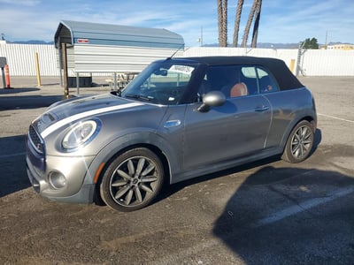 WMWWG9C5XG3****** 2016 MINI Convertible