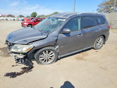 5N1AR2MMXGC****** 2016 Nissan Pathfinder